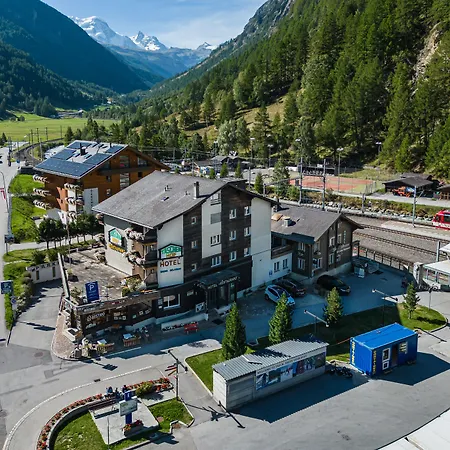 Taescherhof Hotel 4*