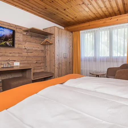 Taescherhof Hotel 4*